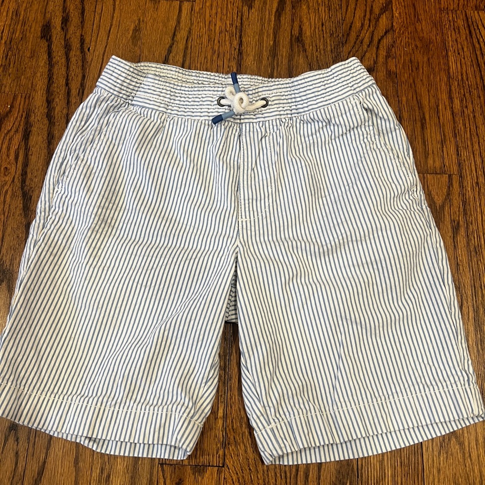 Boys GAP blue & white seersucker shorts size M